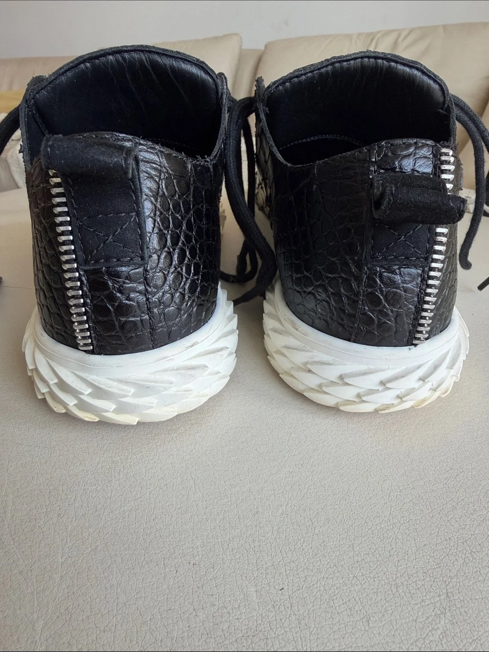 Giuseppe Zanotti Blabber